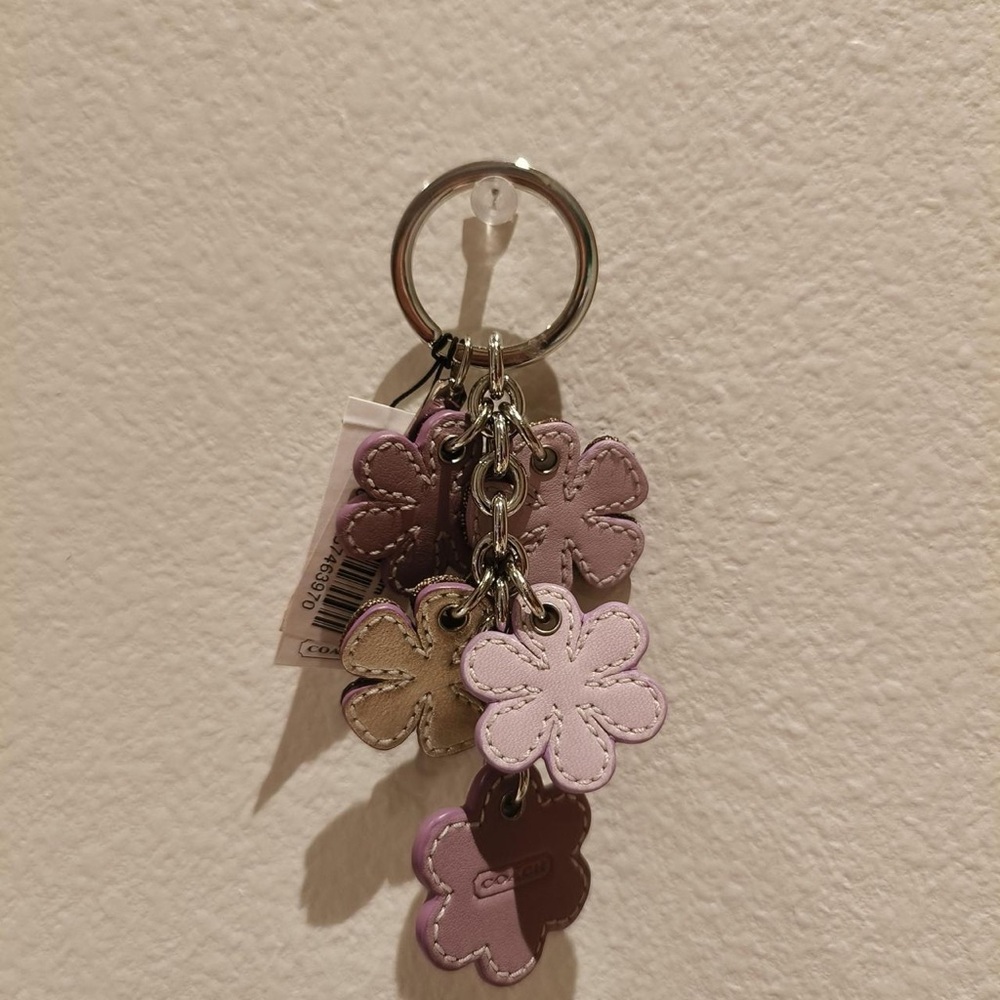 Elegant Purple and Silver Floral Keychain